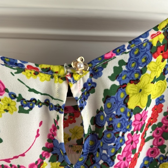 Talbots floral blouse - Picture 6 of 6